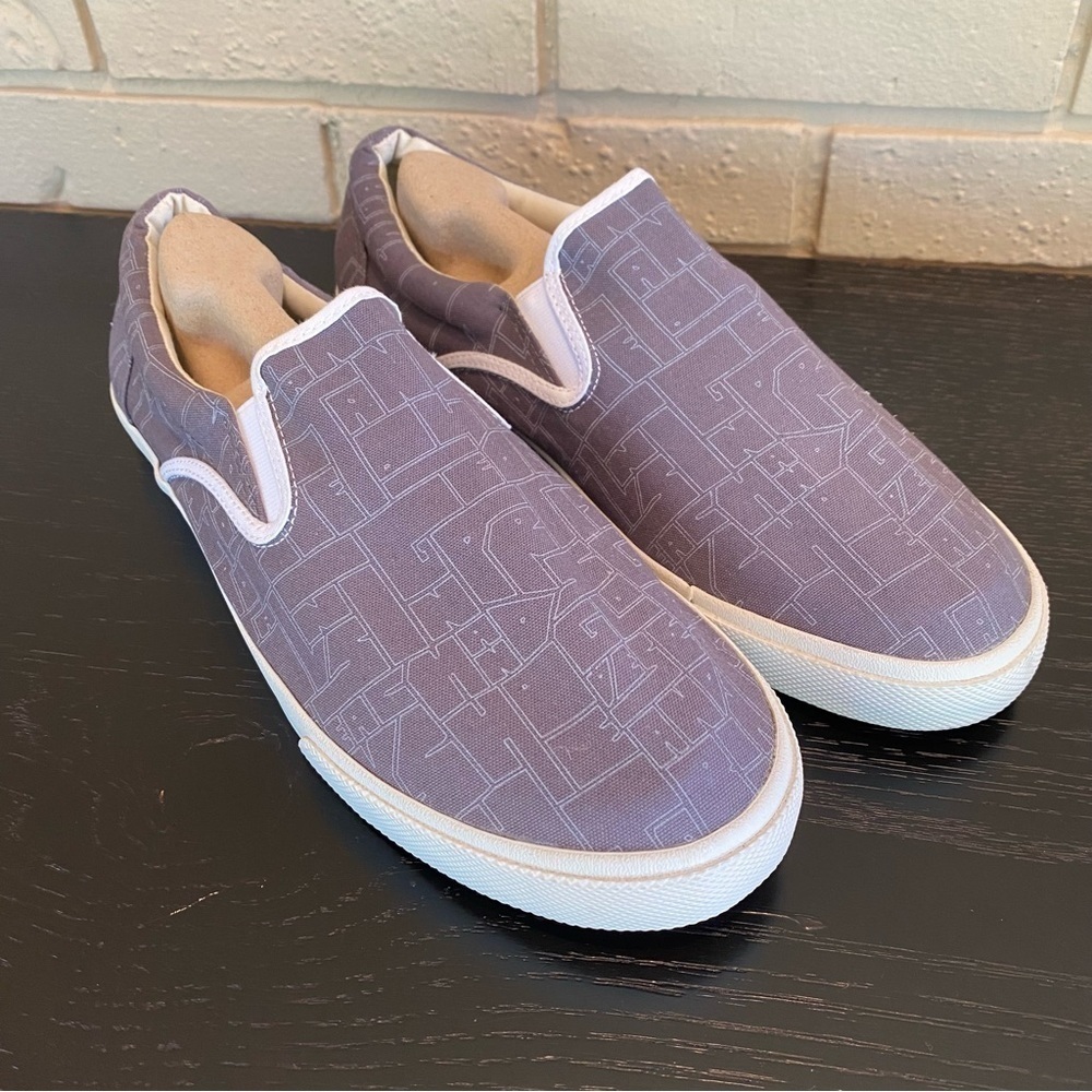 Bucketfeet Mens Size 12 Slip On Canvas Sneaker Print Rubber Sole Shoe Graphic